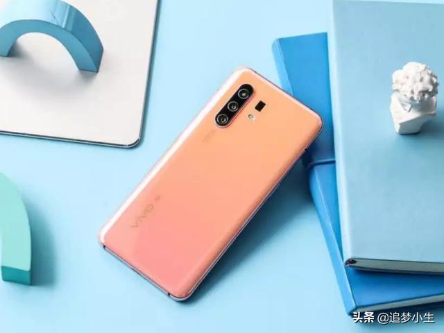 新年买手机不入坑,两款最便宜的5G手机,8+128G版号称无敌手