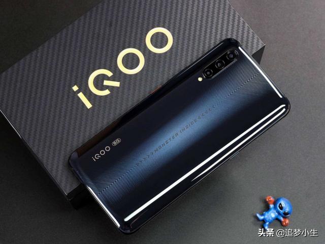 28分钟充满100%电量,3款值得购买的国产手机,买手机就要趁年底