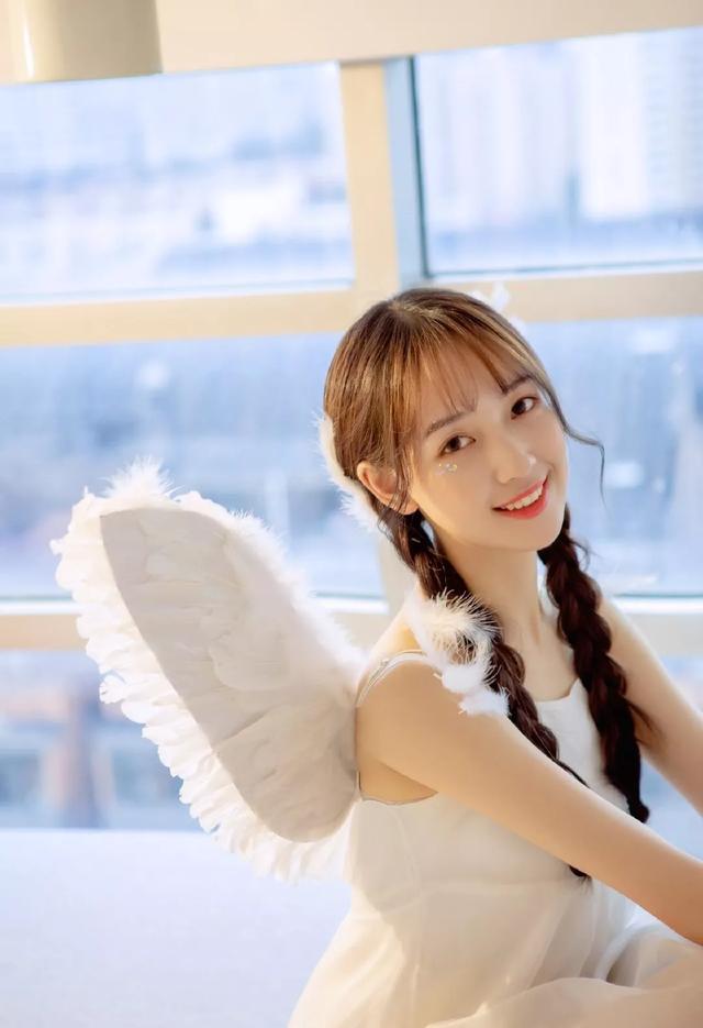 吴亦凡绯闻女友、网红顶流、选秀“回锅肉”,这届选秀好热闹