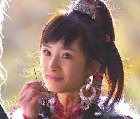 4岁拍戏,用16年时间成为顶流艺人,盘点杨幂出道以来的容貌变化