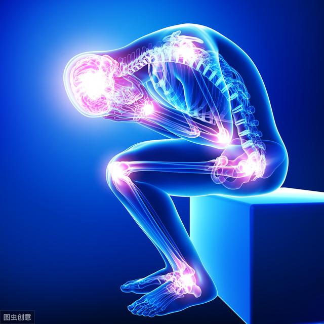 心脏莫名“刺痛”,医生说:当心这3个原因,但有一种其实是胃炎