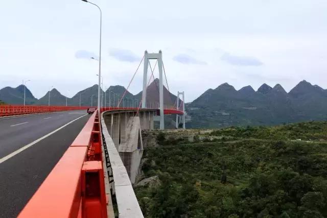 贵州这8条绝美公路,一生至少要去一次