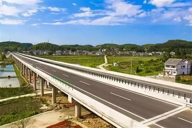 贵州这8条绝美公路,一生至少要去一次