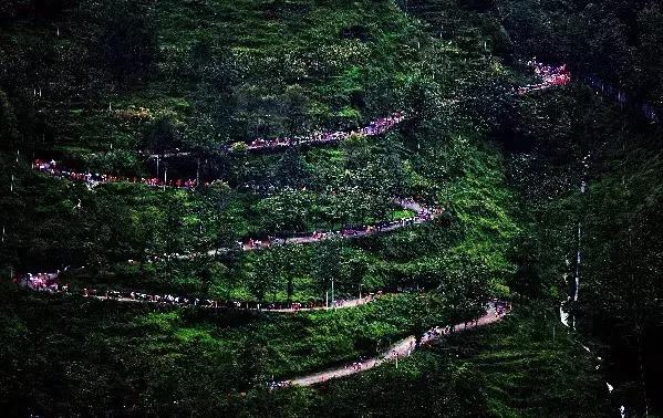 贵州这8条绝美公路,一生至少要去一次