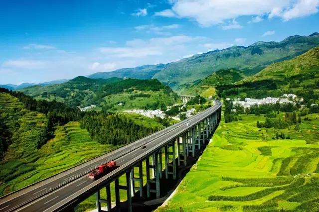 贵州这8条绝美公路,一生至少要去一次