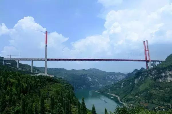 贵州这8条绝美公路,一生至少要去一次