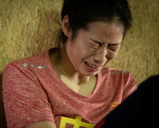 朱婷情绪失控大哭!姚迪安慰她,里约奥运淘汰巴西女排成为重头戏