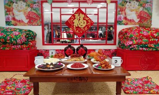 南方人很疑惑:东北全家的人都睡在一个炕上,新婚夫妻怎么生活?
