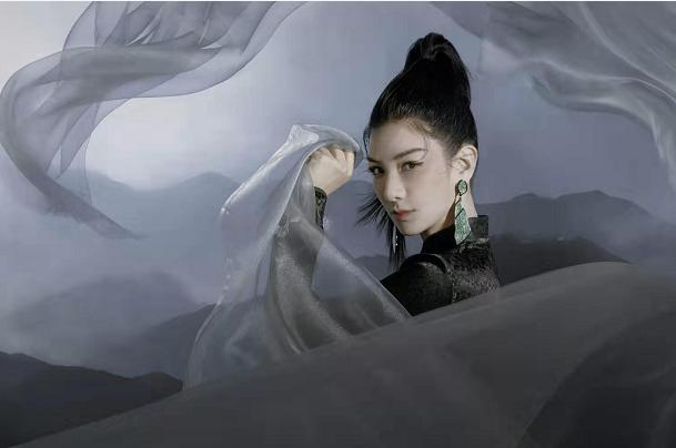 重情黄奕:错过聂远,被两任前夫泼脏水,却在低谷时期借韩庚80万