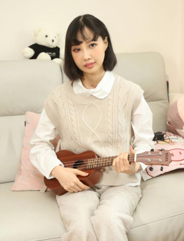 30岁抗癌歌手李明蔚放弃治疗拍摄最后艺术照，无言感谢马浚伟圆梦