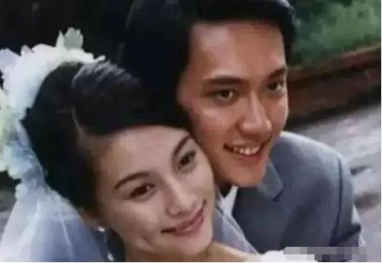 赵丽颖为什么会挑中“桃花遍地开”的冯绍峰?