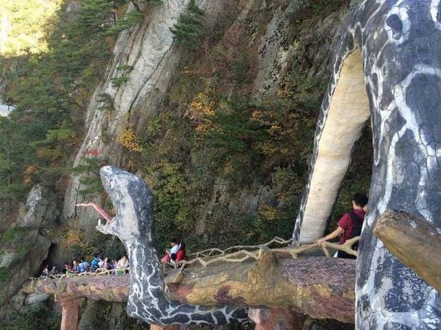 一张门票玩两个景区,一个4A,一个5A