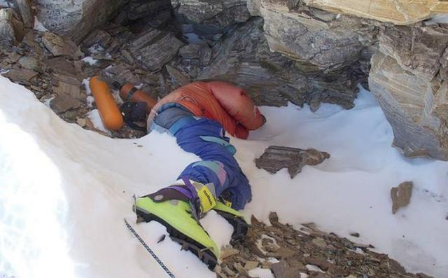 珠峰的300多具遗体，为什么没人来收尸？登山者：不是不去