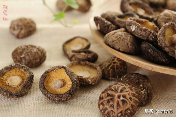 怎样泡香菇?大厨教你小窍门,3分钟就能泡好