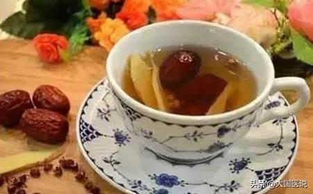 血寒:手脚冰凉、腰腹发凉、肢体麻木疲软