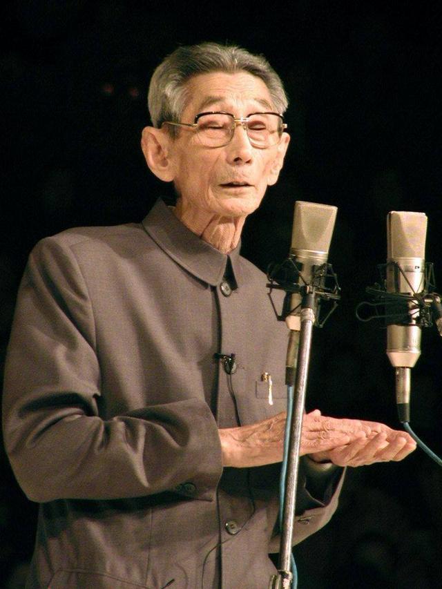 曾登上春晚的4位相声大宗师,郭德纲排在最后