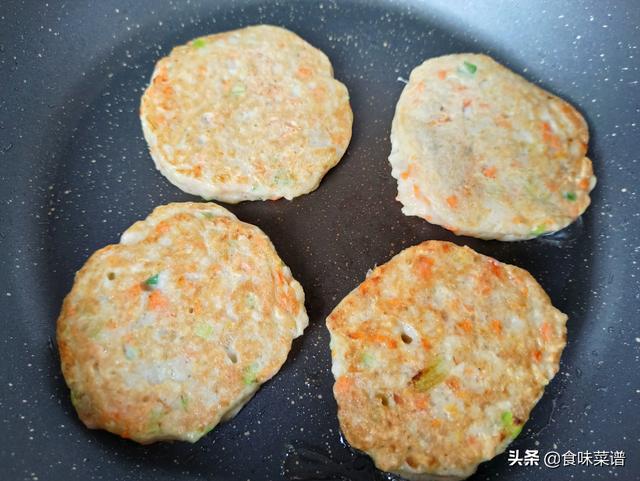 懒人早餐做法,1根山药2个鸡蛋,不用早起5分钟出锅,孩子抢着吃