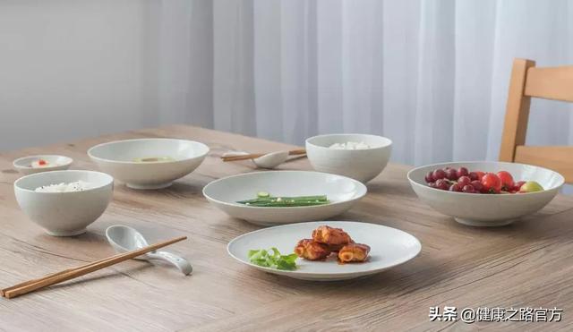 剩菜剩饭保存多久后不能吃?蔬菜、海鲜、肉类各不同