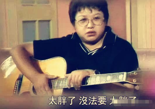 被母亲“抛弃”的韩红,为何愿意倾家荡产的回馈社会?