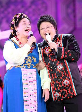 被母亲“抛弃”的韩红,为何愿意倾家荡产的回馈社会?
