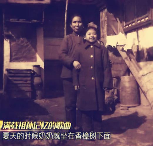 被母亲“抛弃”的韩红,为何愿意倾家荡产的回馈社会?