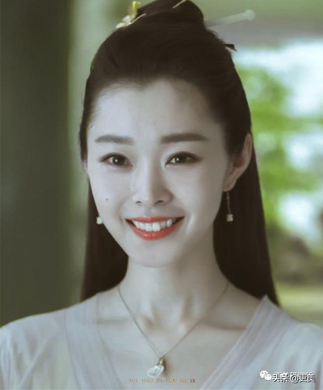 爆红30天后宋轶就去动了牙,怎么灵气就变了?