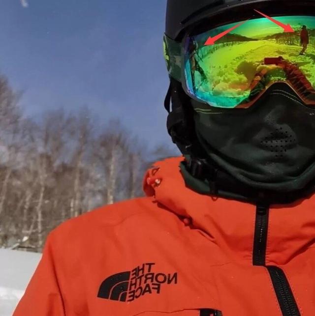 “锋菲”终于撒糖!两人日本滑雪被偶遇,王菲还花式给谢霆锋拍照