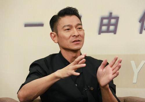 这些明星因太爱国,被外国网友抵制,张艺兴霸气回应