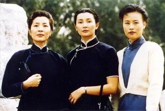 21岁闯好莱坞,嫁大13岁美国老公,9次试管婴儿失败,却被宠24年
