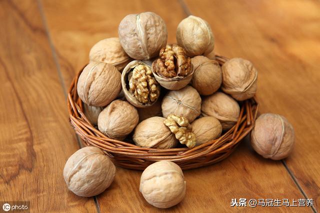 吃坚果,能降低糖尿病患者的心血管疾病风险?