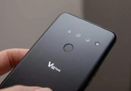 骁龙855+2K屏+5G售价2000元!二手洋垃圾LG V50值得买吗?