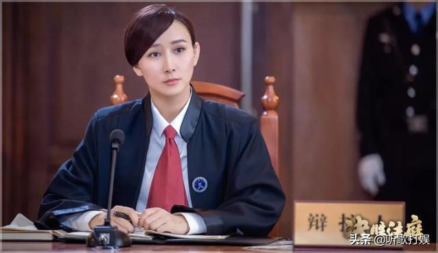《决胜法庭》开播,五位实力演员大飙演技,评价超《精英律师》?