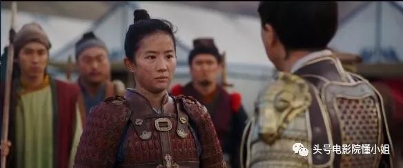 《花木兰》终极预告被吐槽:李连杰被丑化?这么丑的巩俐是只鹰?