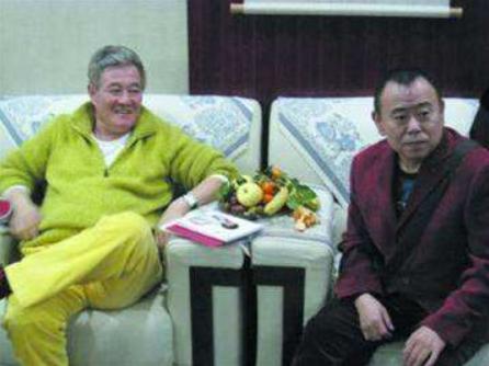 韩红公布潘长江捐款金额,跟本山大叔一样够义气,值得我们敬佩