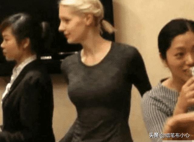 撒贝宁结婚3年妻子身体变化太大,网友:洋媳妇“保质期”太短