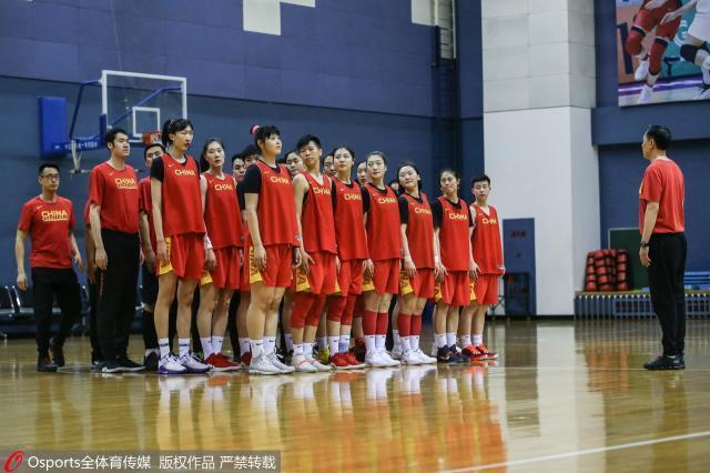 中国女子三大球备战奥预赛,女足最“受伤”,女篮女排基本未受影响