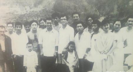 刘晓庆晒《芙蓉镇》旧照,与姜文分手后毫不避讳,自评演技在线