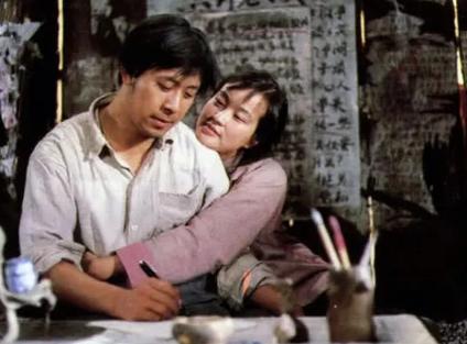 刘晓庆晒《芙蓉镇》旧照,与姜文分手后毫不避讳,自评演技在线