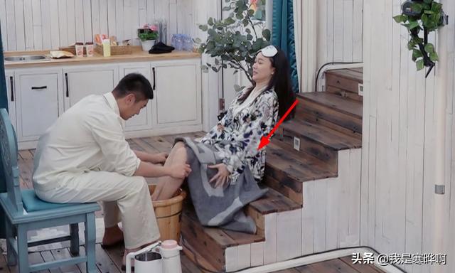 杜江否认霍思燕作,洗脚亲吻脚无怨言,秦昊说伊能静作是有病得治