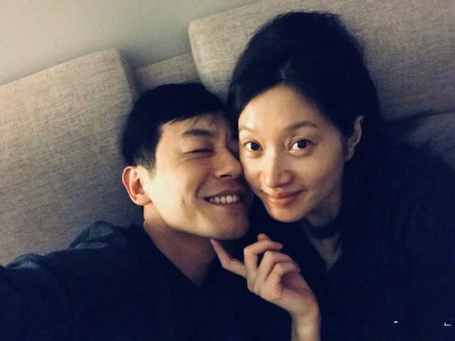 朱亚文分享宅家带娃,与两女儿乱舞超欢脱,直言要给舞蹈老师道歉