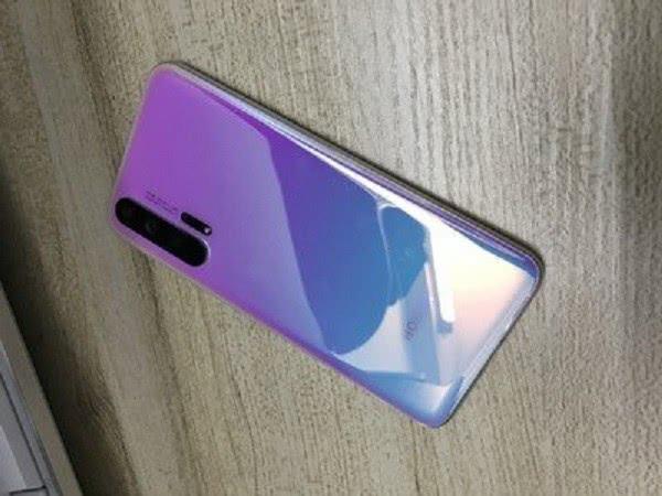 华为更胜一筹,全面屏+麒麟980,比iPhone 11还便宜2800