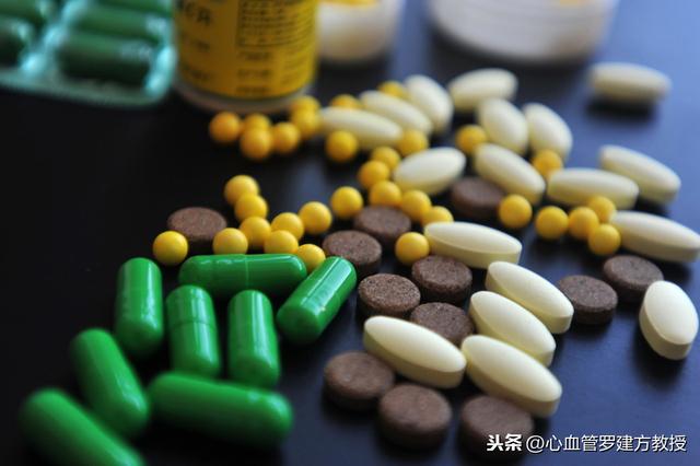 冠心病、高血压感冒用药要小心,不宜服用含麻黄碱药物
