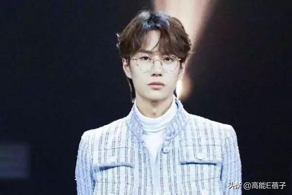 《天天向上》首创云录制,汪涵留守演播室,王一博在家素颜上镜