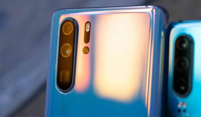 华为拍照王跌价1300,当初要价5488,128GB+EMUI10