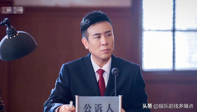 《决胜法庭》对比《精英律师》优点很明显,即使没何赛也毫不逊色