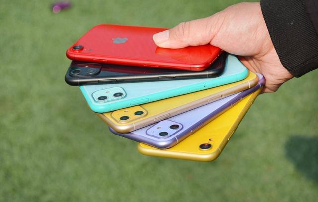 iPhone 6S用了5年,现在想换手机,又很纠结苹果没5G手机?