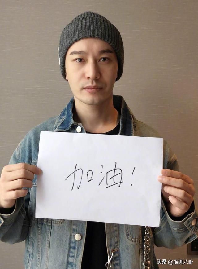 娱乐圈4对明星夫妇捐助的救护车投入使用,黄晓明夫妇考虑很周到
