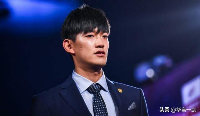 上港终于出手,颜骏凌捐了一些方便面,中超前四就剩国安没动静