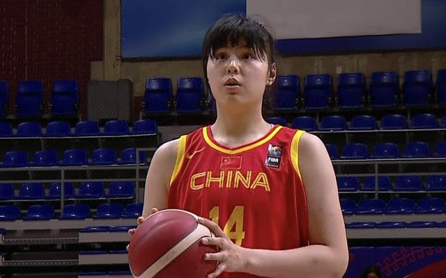 奥运女篮12队全诞生！中国分组抽签形势不利，冲击四强希望多大？