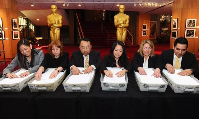 《寄生虫》凭什么斩获奥斯卡最佳影片?!2020奥斯卡深度回顾解析